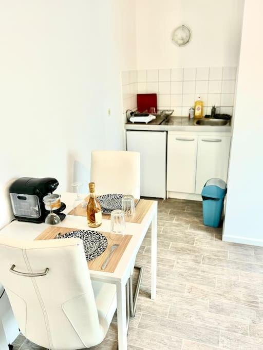 Superbe Appartement Tres Calme Et Confortable رانس المظهر الخارجي الصورة