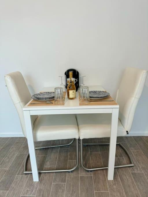 Superbe Appartement Tres Calme Et Confortable رانس المظهر الخارجي الصورة
